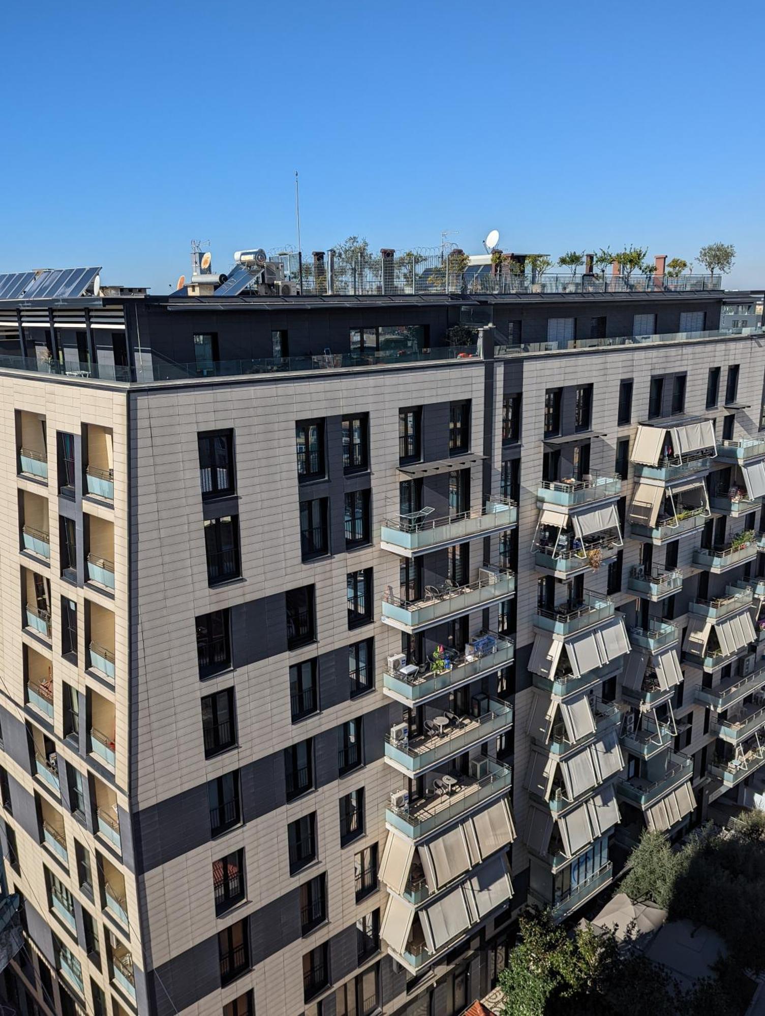 Downtown Grand Comfort Tirana Exterior photo